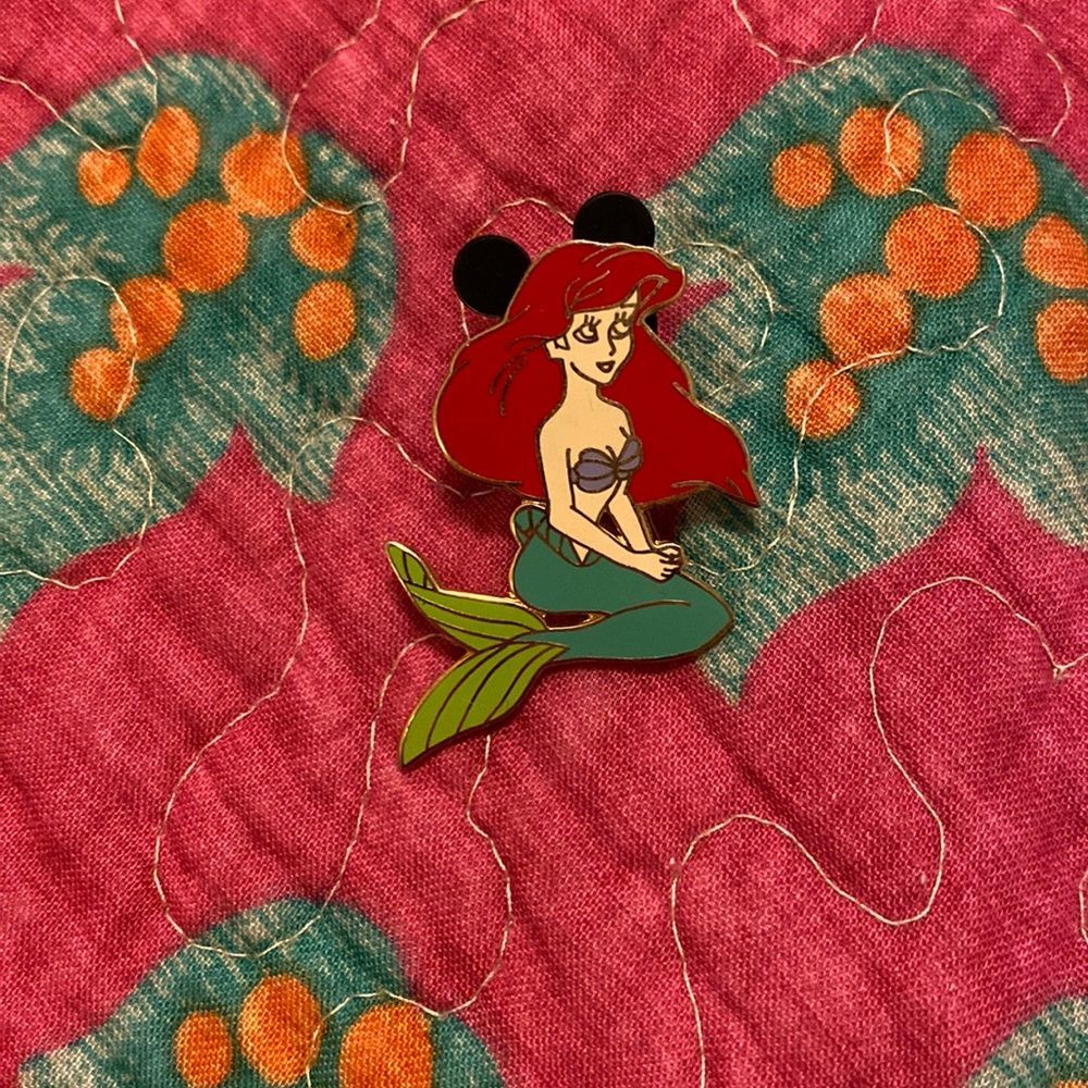 2005 Little Mermaid Disney trading pin